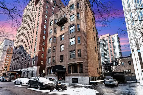 20 E Goethe St #104, Chicago, IL 60610