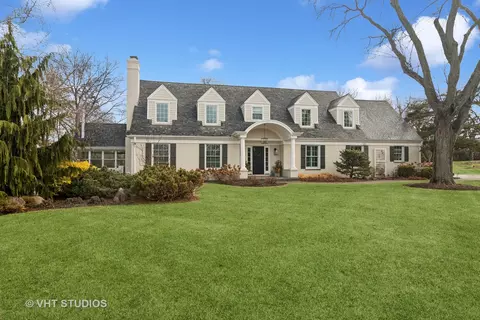 225 Plymouth Dr, Inverness, IL 60067