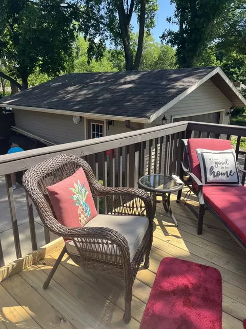 702 Green St, Ottawa, IL 61350 photo 25
