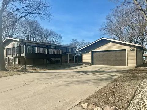702 Green St, Ottawa, IL 61350 photo 31