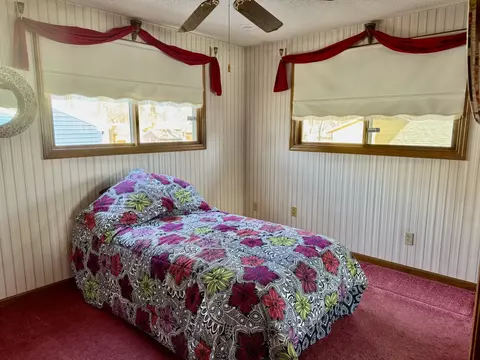 702 Green St, Ottawa, IL 61350 photo 12