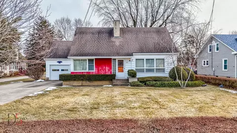 144 S Main St, Seneca, IL 61360 photo 2