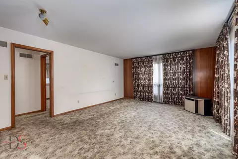 144 S Main St, Seneca, IL 61360 photo 12