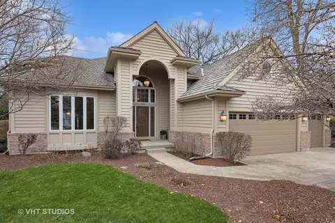 1431 Stevenson Dr, Libertyville, IL 60048