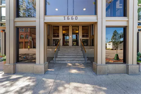 1660 N La Salle Dr #402, Chicago, IL 60614