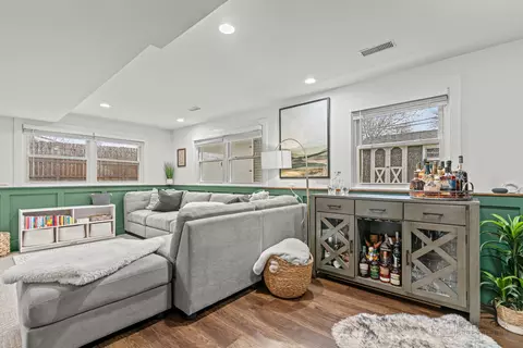 Living - 3804 Bobwhite Ln, Rolling Meadows, IL 60008 photo 4 of 4