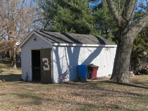 523 Vine St, Morris, IL 60450 photo 3