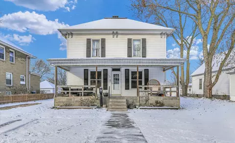 156 N Elm St, Paxton, IL 60957