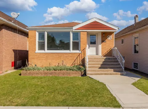 6147 S Meade Ave, Chicago, IL 60638