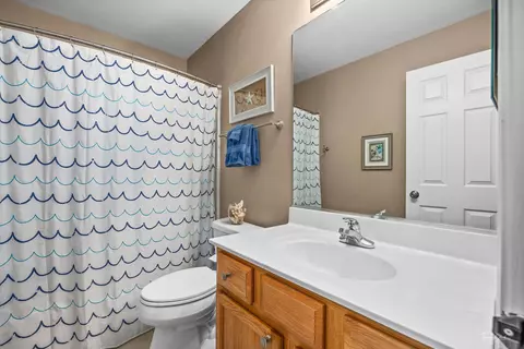 Bath - 3908 Legner St, Plano, IL 60545 photo 3 of 3
