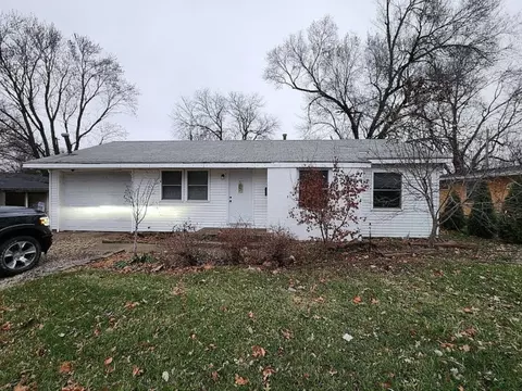 1210 W Bradley Ave, Champaign, IL 61821