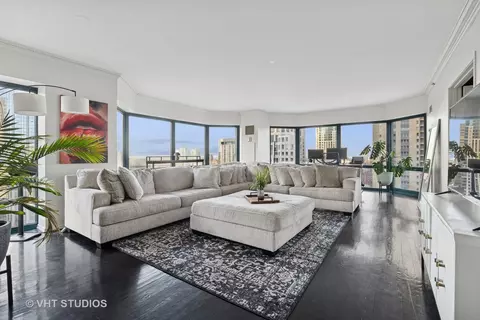 Living - 100 E Huron St #2202, Chicago, IL 60611 photo 1 of 6