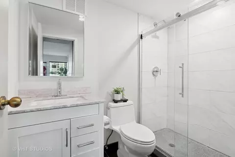 Bath - 100 E Huron St #2202, Chicago, IL 60611 photo 2 of 2