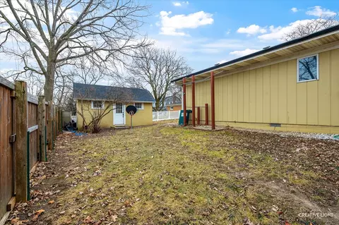 Exterior - 520 E 10th St, Lockport, IL 60441 photo 5 of 5