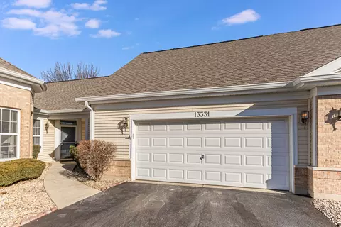 13331 S Bayberry Ln, Plainfield, IL 60544