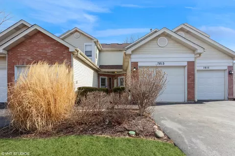 7813 Darien Lake Dr, Darien, IL 60561