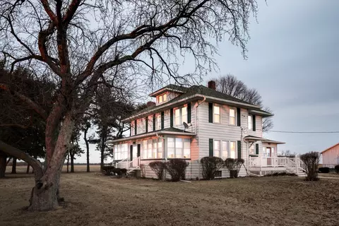 16716 300 East St, Sheffield, IL 61361