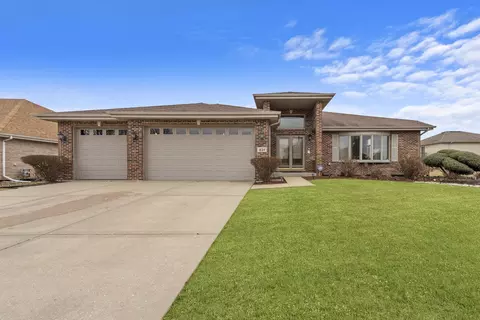 831 Spirit Dr, Matteson, IL 60443
