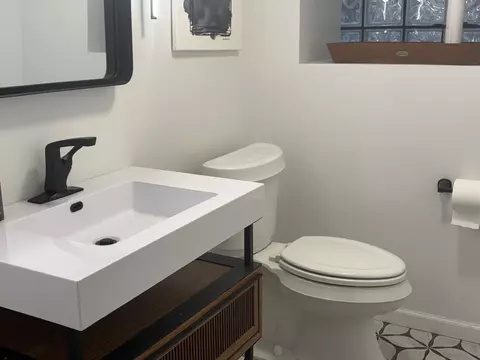 Bath - 1633 E 86th St, Chicago, IL 60617 photo 3 of 3