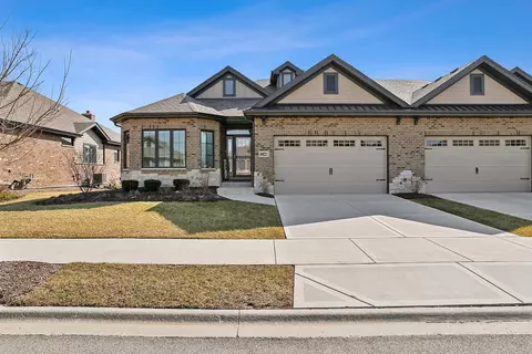 8021 W 142 Pl, Orland Park, IL 60462
