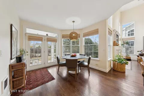 1627 Constitution Dr, Glenview, IL 60026 photo 8
