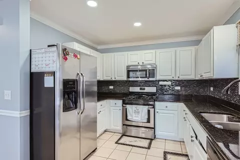 Kitchen - 2310 Park Ridge Dr, Plainfield, IL 60586 photo 1 of 3