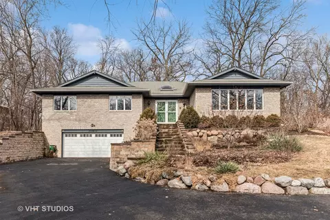 30 W410 Diversey Pkwy, West Chicago, IL 60185