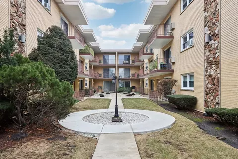 4831 N Central Ave #108, Chicago, IL 60630