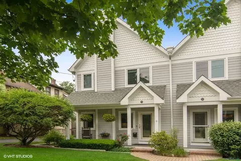 178 Newberry Ave, Libertyville, IL 60048