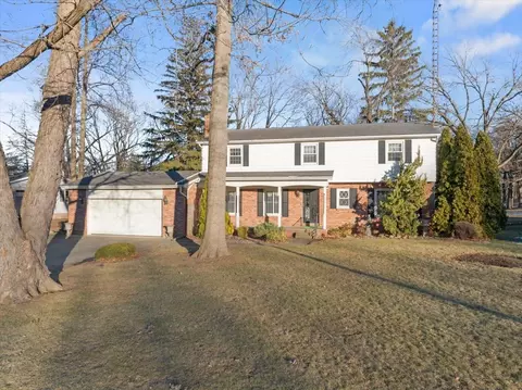 9578 Violet Valley Rd, Clinton, IL 61727