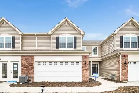 7900 Nightshade Ln, Joliet, IL 60431
