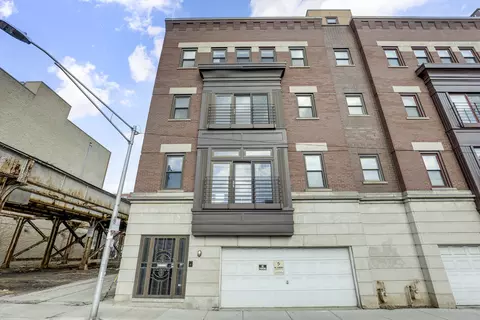 1400 N North Park Ave #C, Chicago, IL 60610