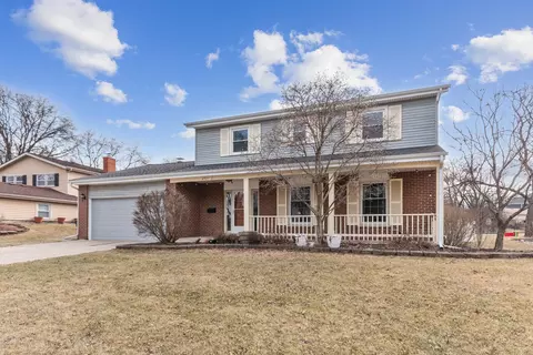 6921 Sierra Dr, Darien, IL 60561