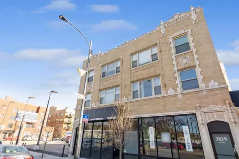 3839 N Western Ave #301, Chicago, IL 60618