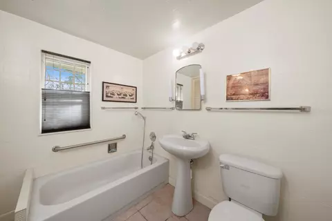 Bath - 11132 3rd St, Mokena, IL 60448 photo 2 of 2