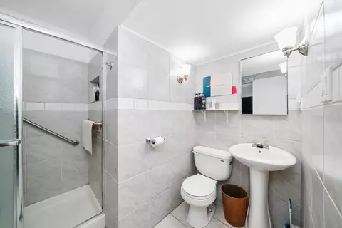 Bath - 11132 3rd St, Mokena, IL 60448 photo 1 of 2