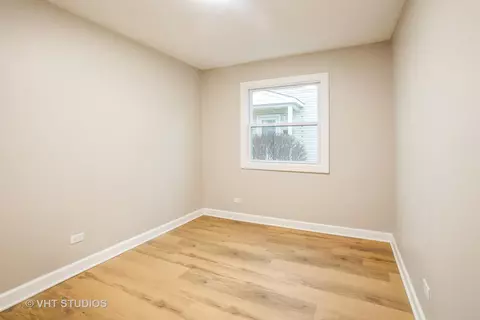 Bedroom - 329 Donna Ct #A, Bartlett, IL 60103 photo 3 of 5