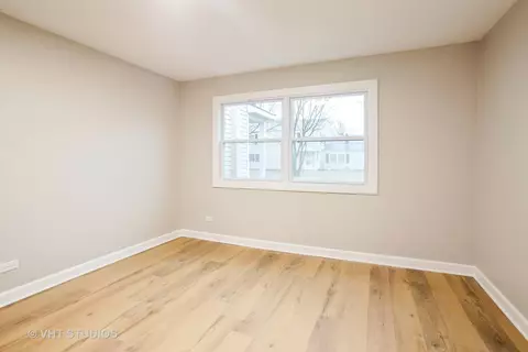 Bedroom - 329 Donna Ct #A, Bartlett, IL 60103 photo 1 of 5