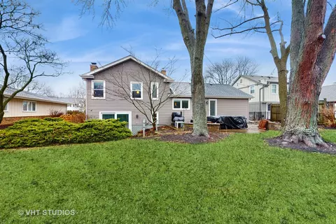 Exterior - 1620 Orth Dr, Wheaton, IL 60189 photo 5 of 5