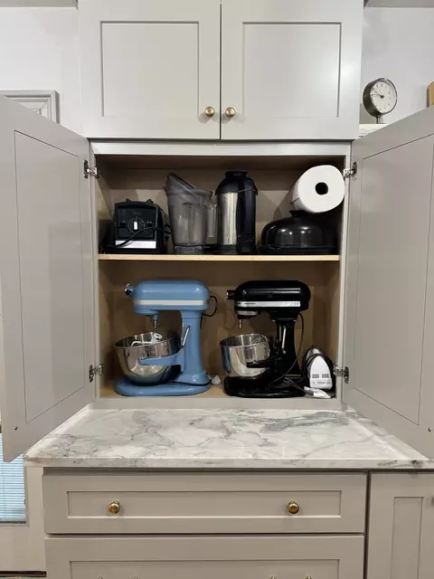 Kitchen - 1620 Orth Dr, Wheaton, IL 60189 photo 2 of 6