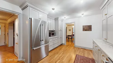 Kitchen - 1620 Orth Dr, Wheaton, IL 60189 photo 6 of 6