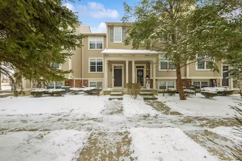 31577 Tallgrass Ct, Lakemoor, IL 60051