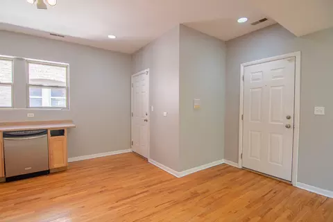 854 E 82nd St #2, Chicago, IL 60619 photo 4