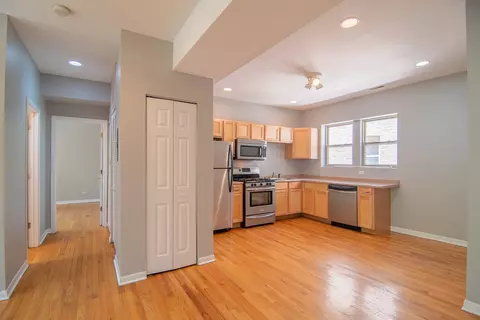 854 E 82nd St #2, Chicago, IL 60619 photo 5