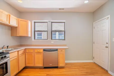 854 E 82nd St #2, Chicago, IL 60619 photo 7