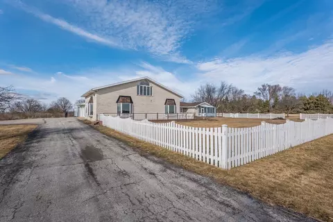 30452 S Ashland Ave, Beecher, IL 60401
