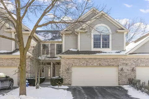 4031 Willow View Dr, Lake In The Hills, IL 60156