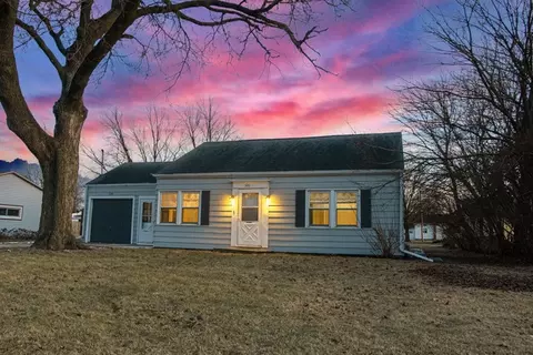 520 W Crown St, Princeton, IL 61356