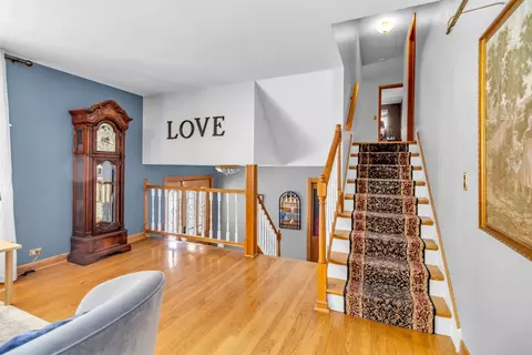 Entry Way - 540 E Belmont Ave, Addison, IL 60101 photo 1 of 1