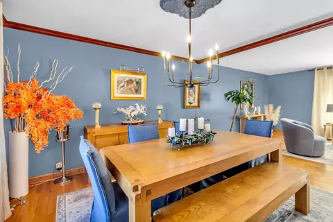 Dining - 540 E Belmont Ave, Addison, IL 60101 photo 1 of 1